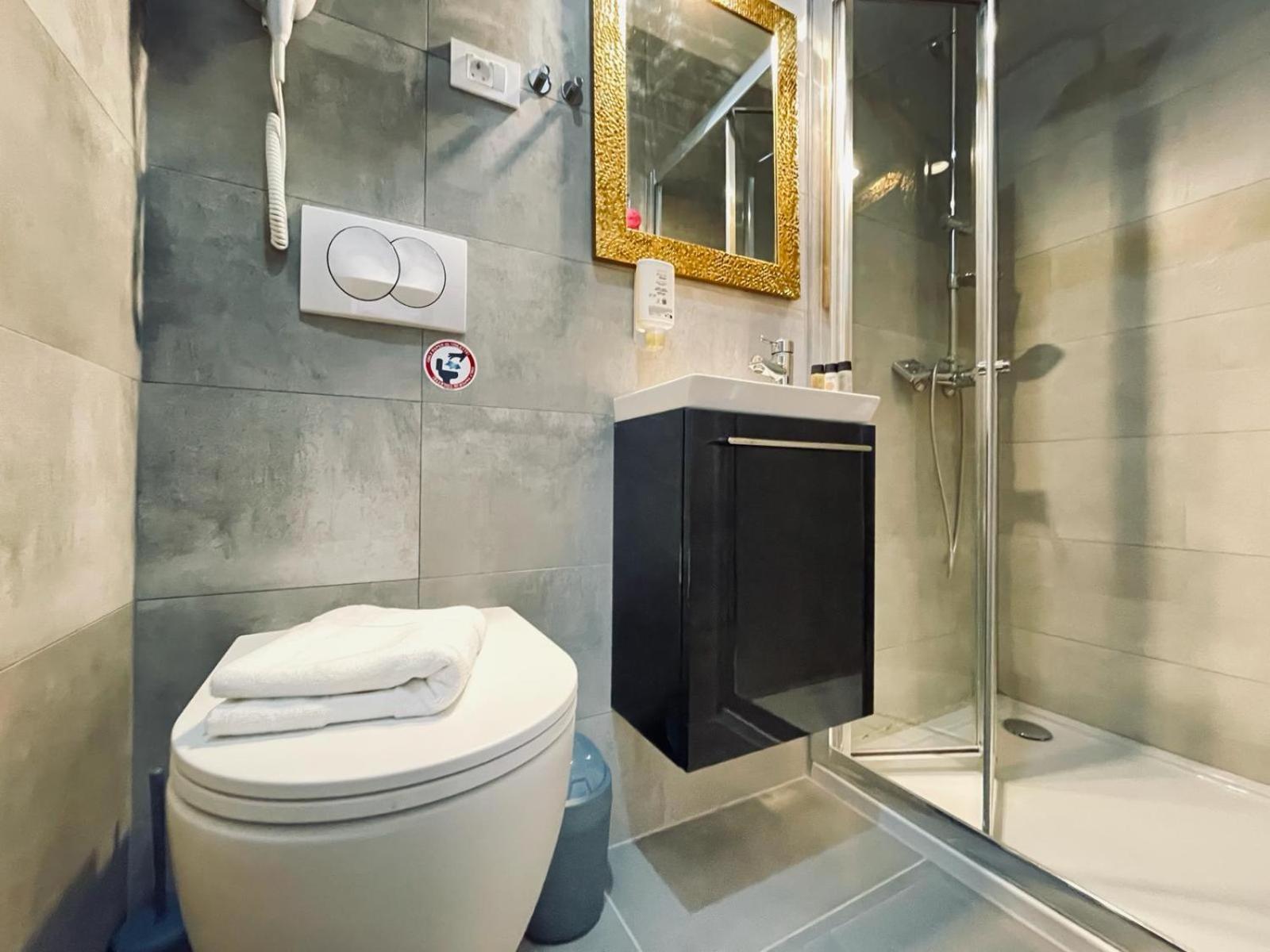 Astraluxe Apartment Fazana Bagian luar foto