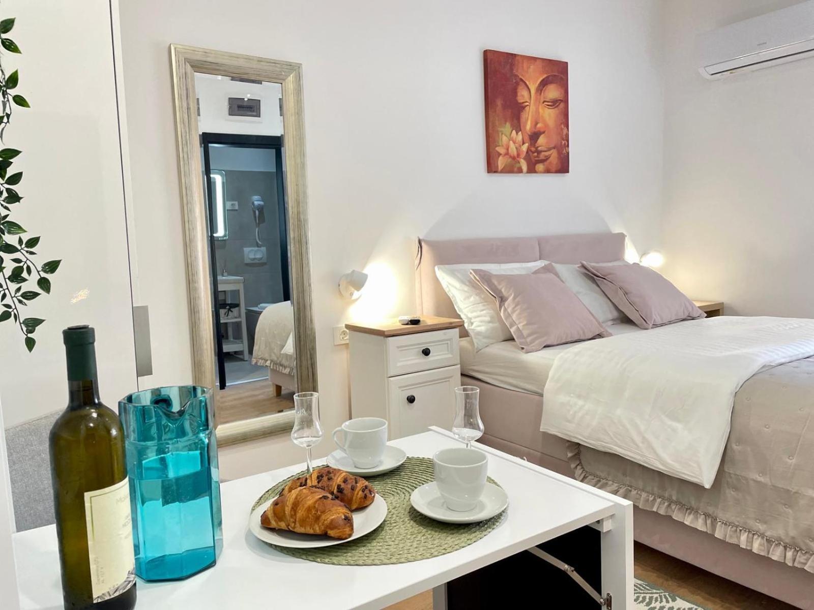 Astraluxe Apartment Fazana Bagian luar foto