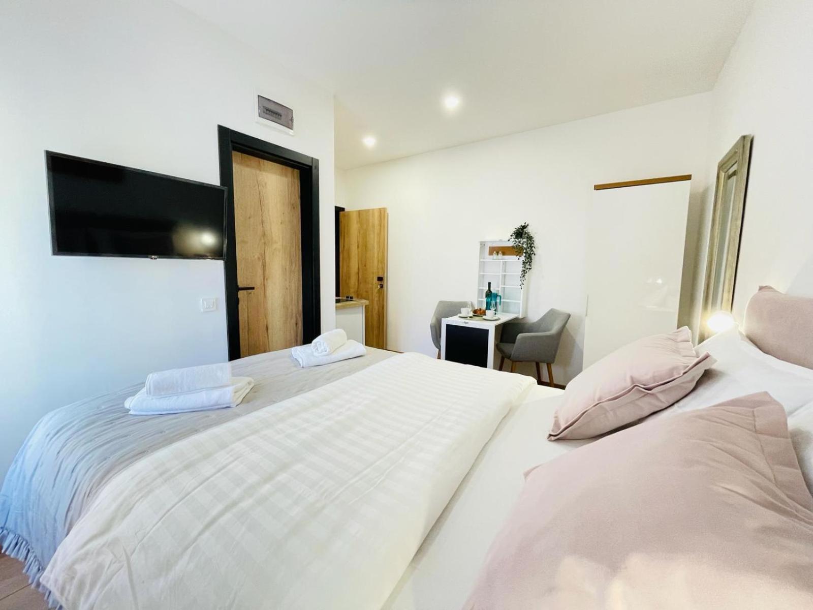 Astraluxe Apartment Fazana Bagian luar foto